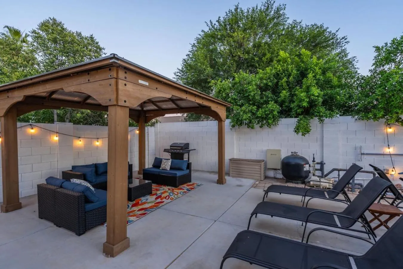 Extravagant Mainhome Heatedpool Sharedbackyard Phoenix