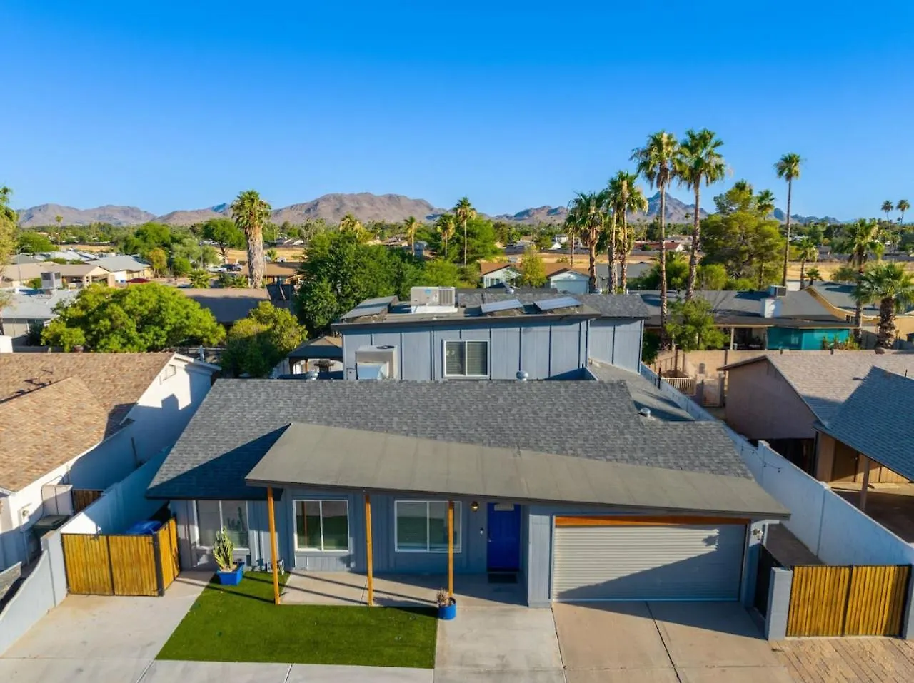 Extravagant Mainhome Heatedpool Sharedbackyard Phoenix